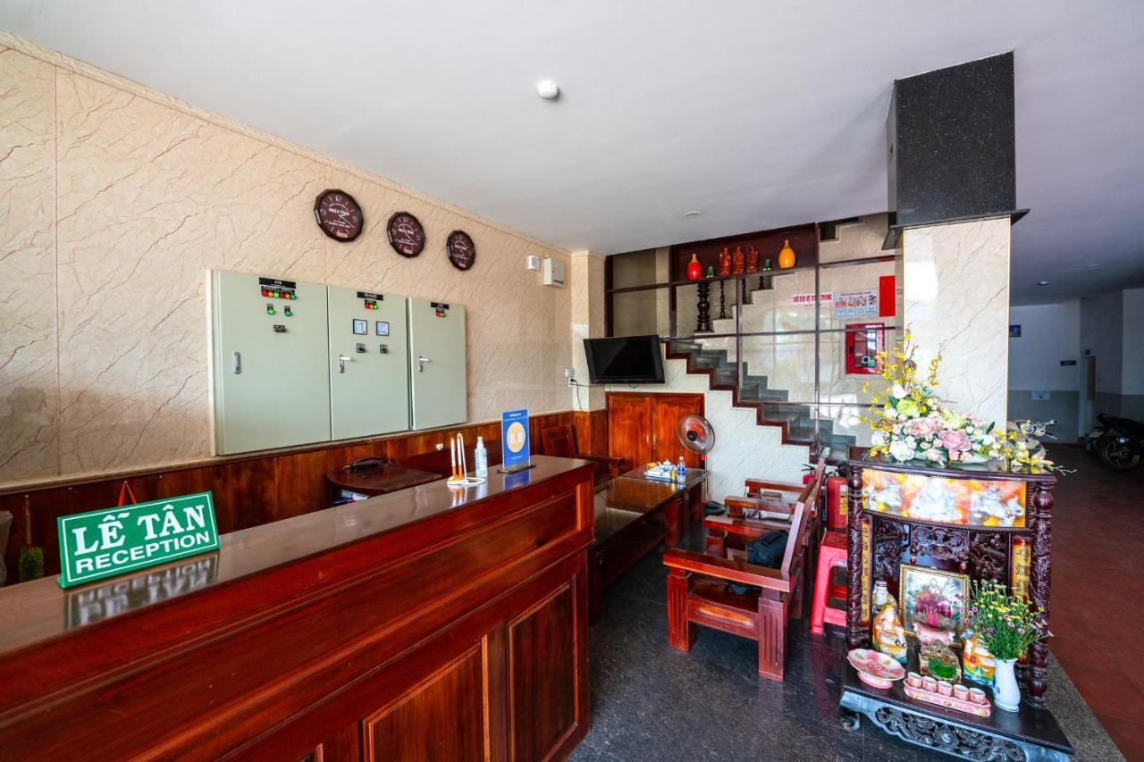 Thanh Ngoc Motel Буонметхуот Экстерьер фото