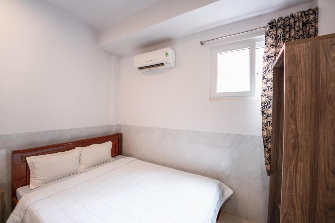 Thanh Ngoc Motel Буонметхуот Экстерьер фото